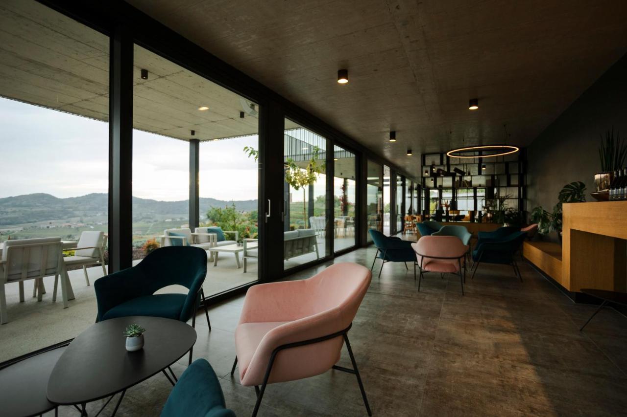 Tavarneta Estate Dobrovo Exteriér fotografie